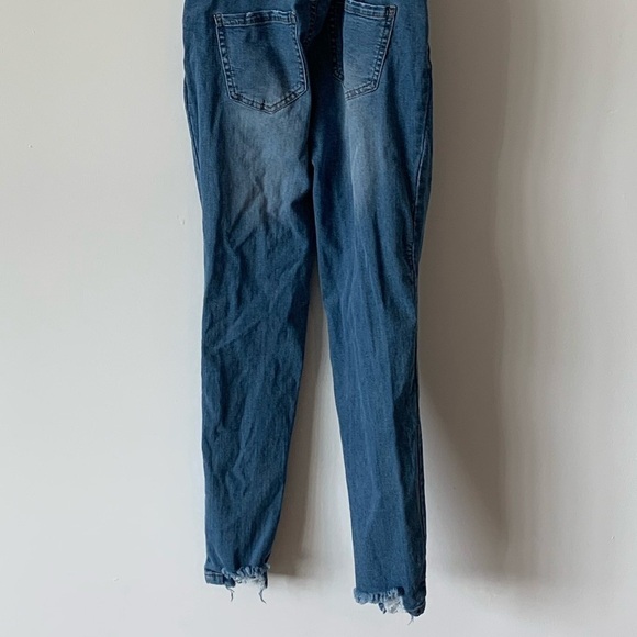 Highway jeans distressed stretchy overalls.NEW - Picture 3 of 13
